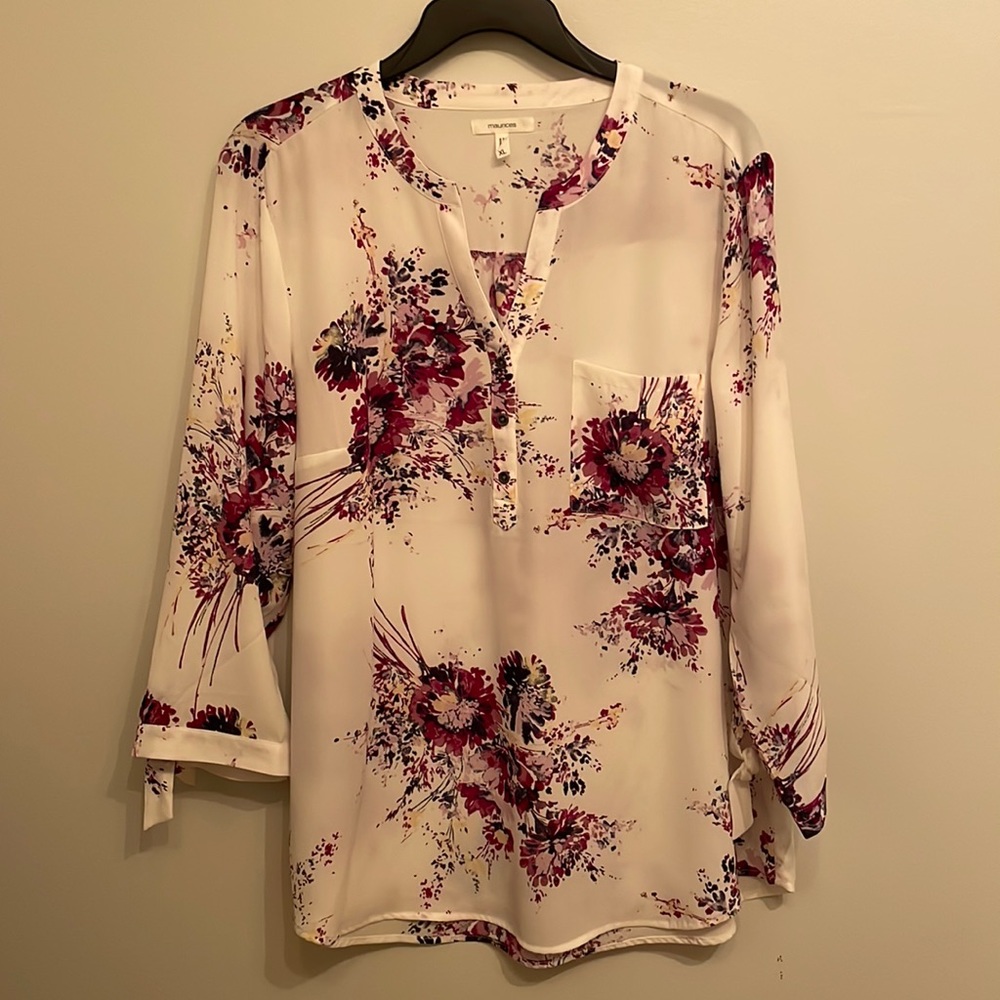 XL blouse, white with flower print